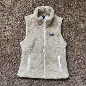 Patagonia Fluffy Vest Tan/Cream Size Large
